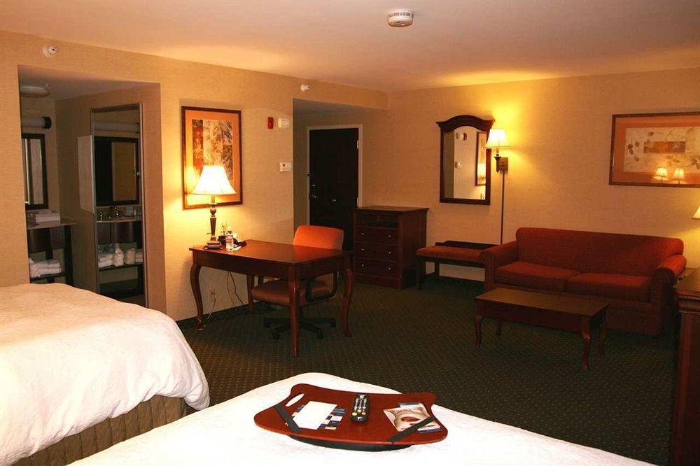 Hotel Hampton By Hilton Brattleboro Chambre photo