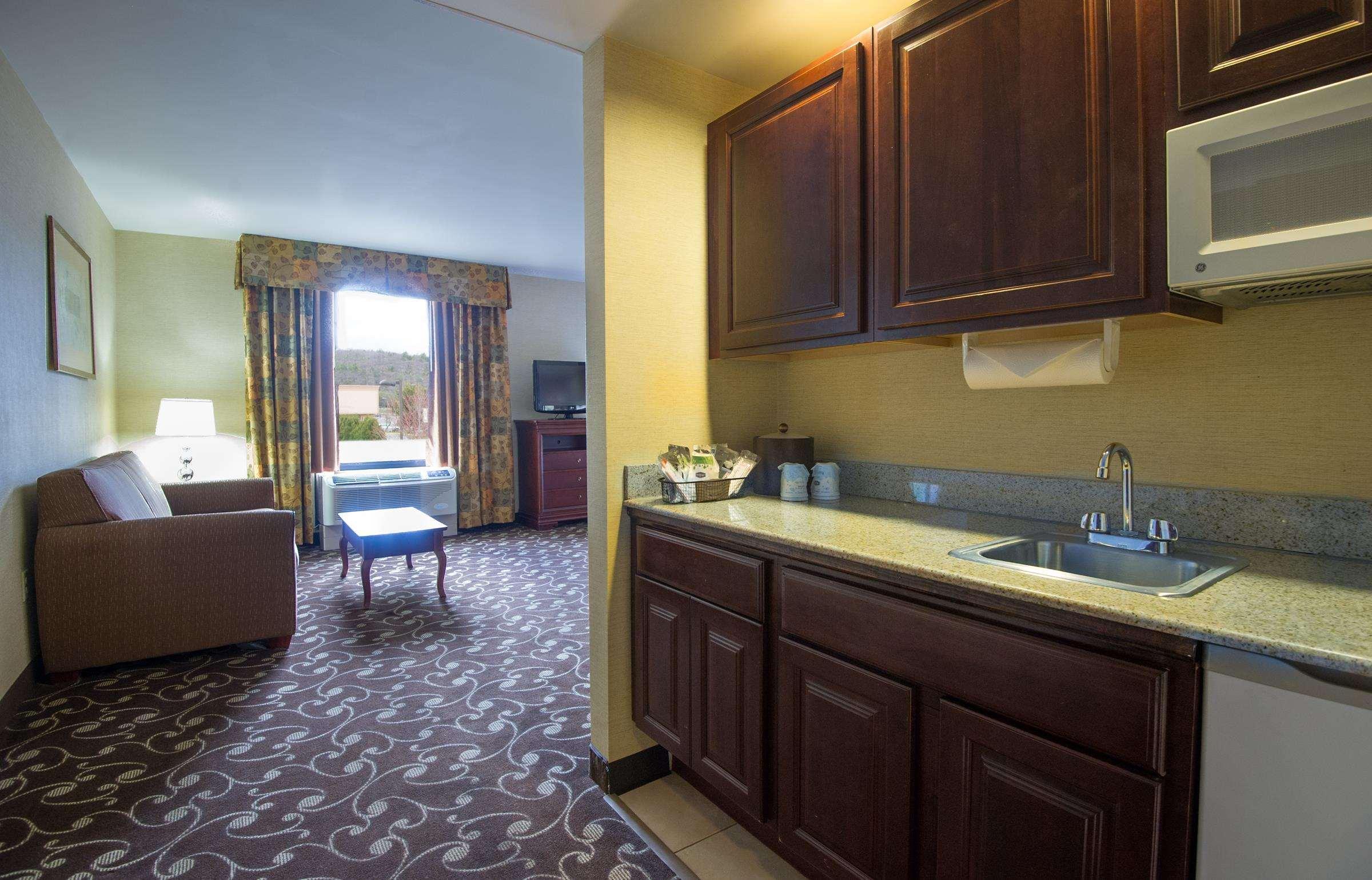 Hotel Hampton By Hilton Brattleboro Extérieur photo
