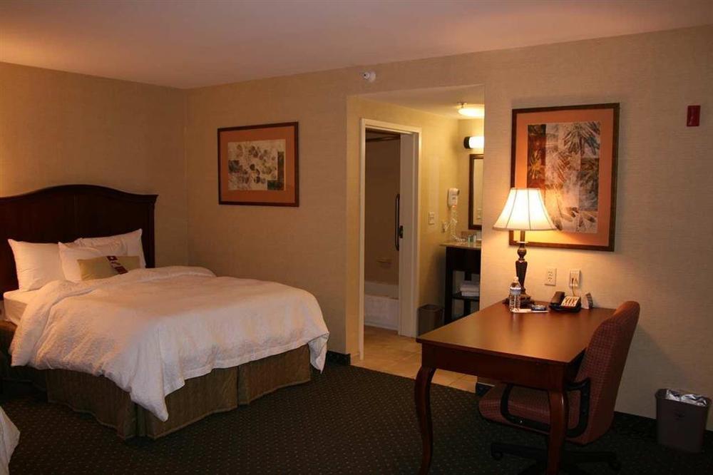 Hotel Hampton By Hilton Brattleboro Chambre photo