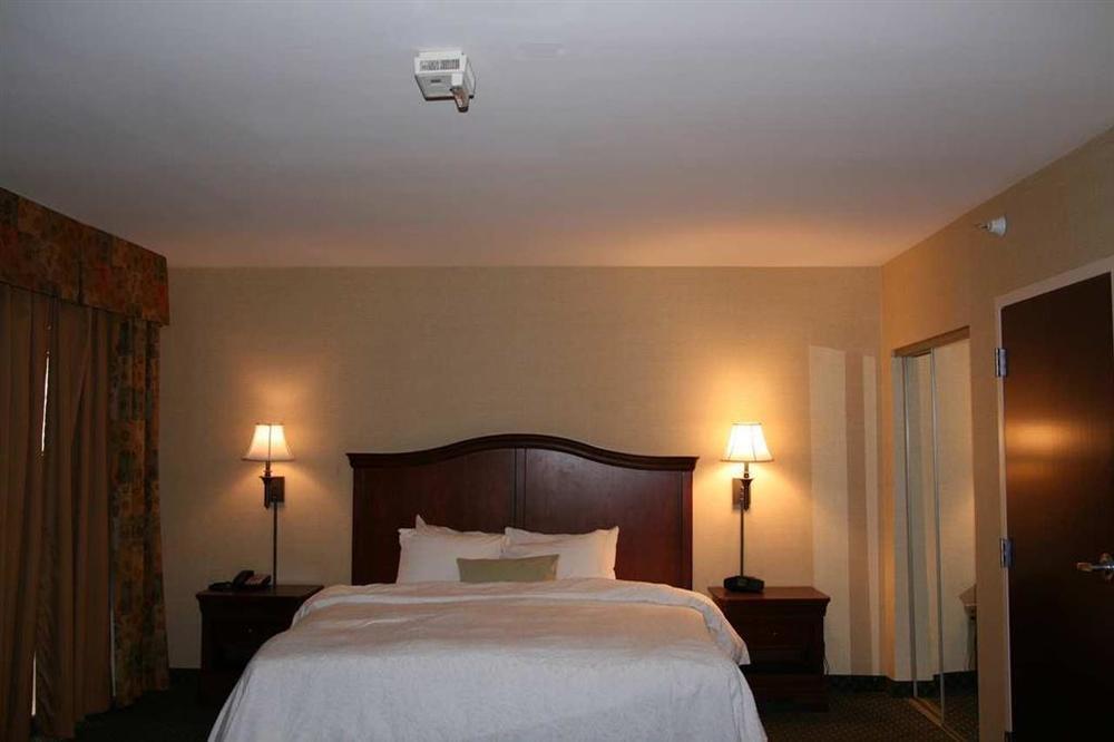 Hotel Hampton By Hilton Brattleboro Chambre photo