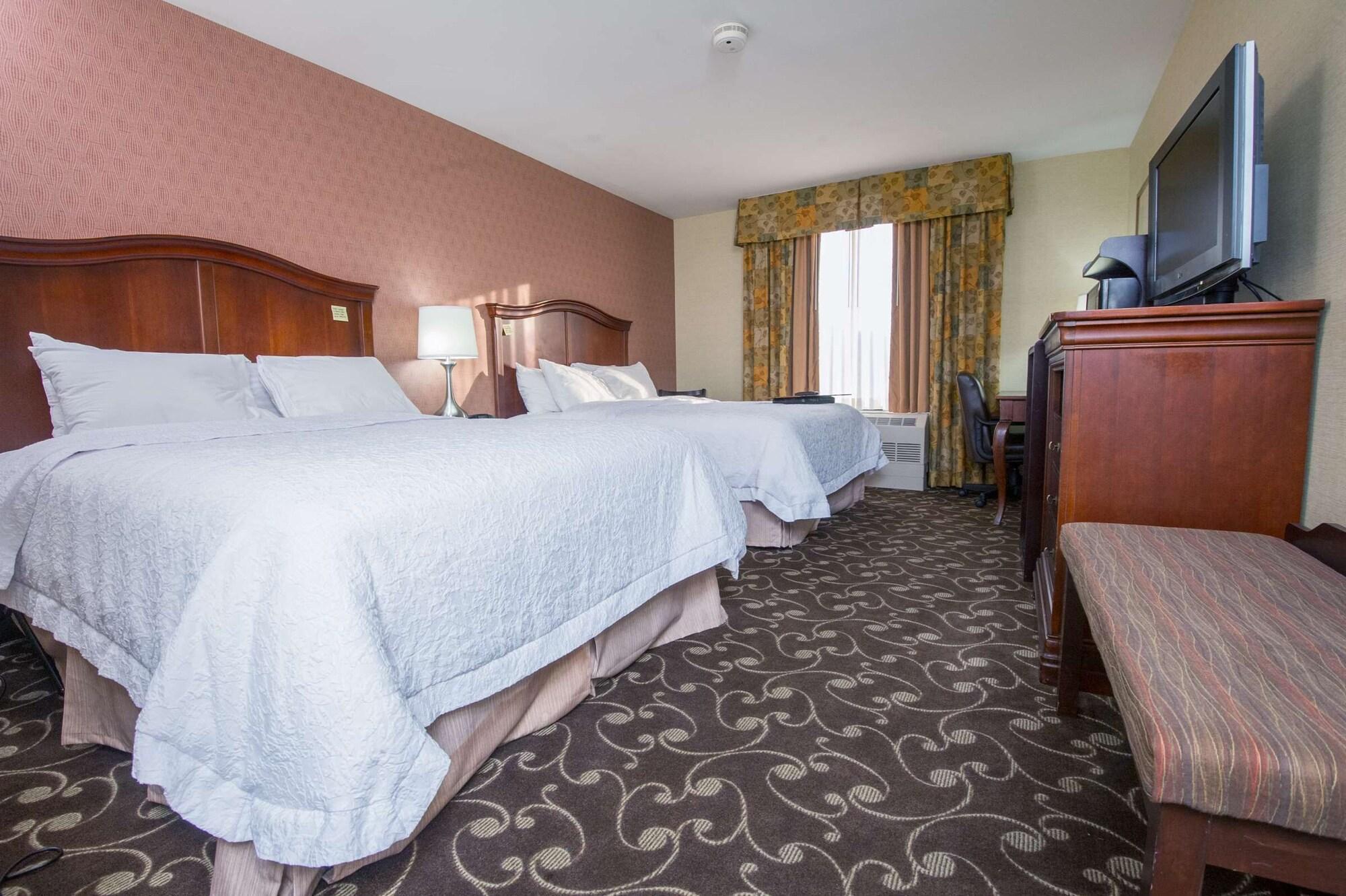 Hotel Hampton By Hilton Brattleboro Extérieur photo