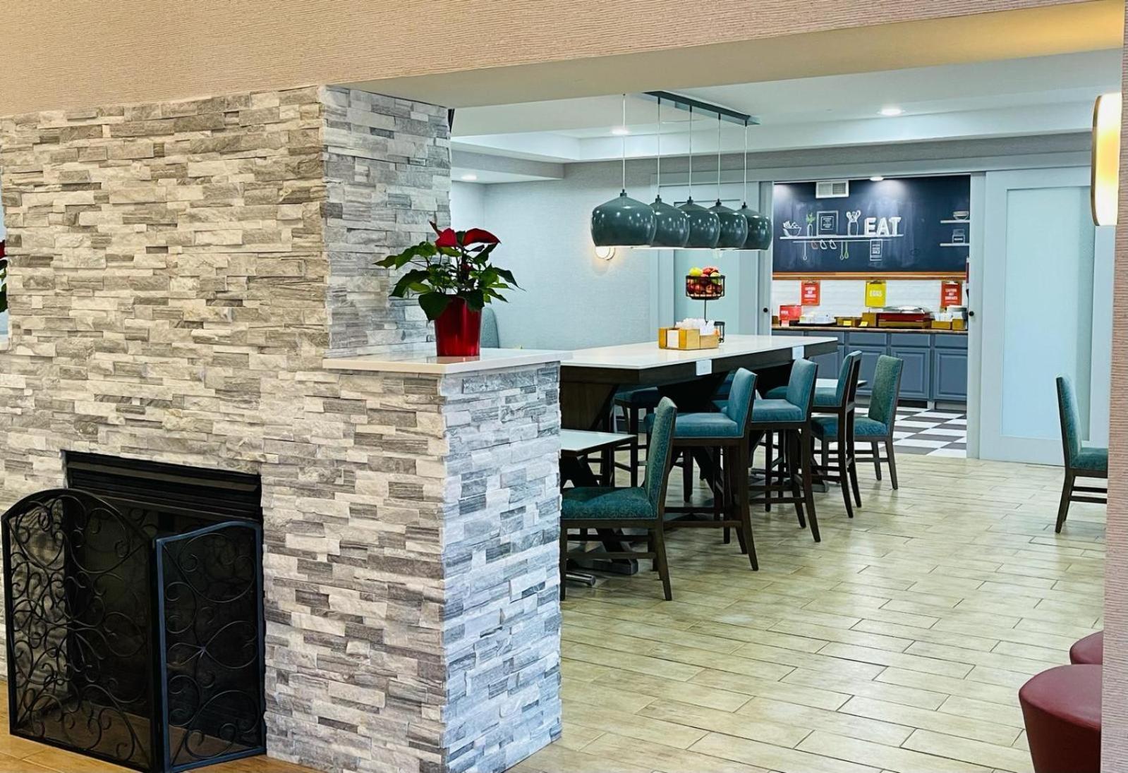 Hotel Hampton By Hilton Brattleboro Extérieur photo