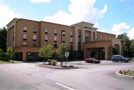 Hotel Hampton By Hilton Brattleboro Extérieur photo